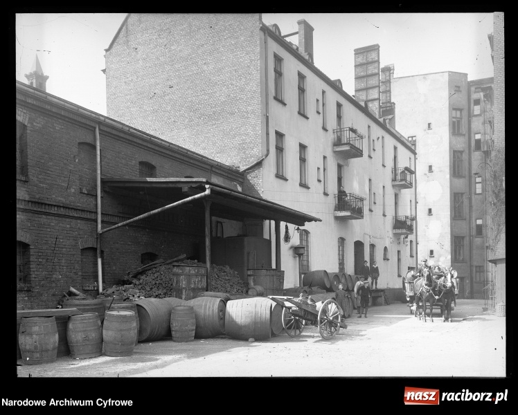 Zdjęcie w galerii na portalu naszraciborz.pl: To musisz zobaczyć! Kolekcja unikalnych starych raciborskich fotografii opublikowana przez Narodowe Archiwum Cyfrowe  wiadomości z regionu
