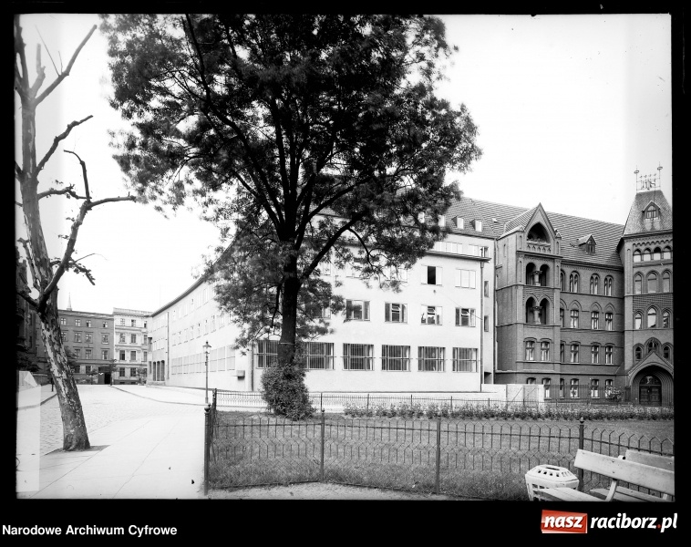 Zdjęcie w galerii na portalu naszraciborz.pl: To musisz zobaczyć! Kolekcja unikalnych starych raciborskich fotografii opublikowana przez Narodowe Archiwum Cyfrowe  wiadomości z regionu