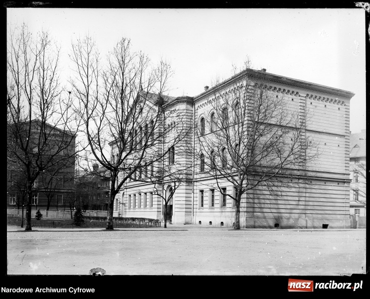 Zdjęcie w galerii na portalu naszraciborz.pl: To musisz zobaczyć! Kolekcja unikalnych starych raciborskich fotografii opublikowana przez Narodowe Archiwum Cyfrowe  wiadomości z regionu