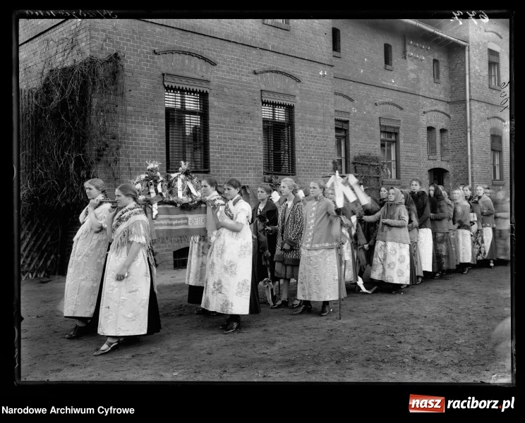Zdjęcie w galerii na portalu naszraciborz.pl: To musisz zobaczyć! Kolekcja unikalnych starych raciborskich fotografii opublikowana przez Narodowe Archiwum Cyfrowe  wiadomości z regionu