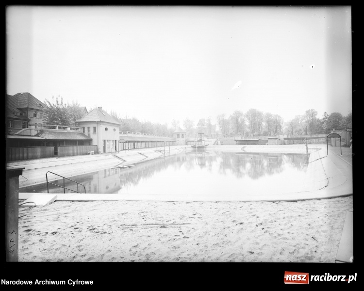 Zdjęcie w galerii na portalu naszraciborz.pl: To musisz zobaczyć! Kolekcja unikalnych starych raciborskich fotografii opublikowana przez Narodowe Archiwum Cyfrowe  wiadomości z regionu