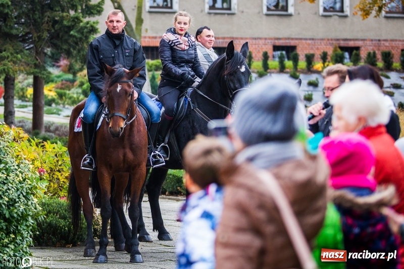 Zdjęcie w galerii na portalu naszraciborz.pl: Św. Marcin zawitał do Studziennej wiadomości z regionu