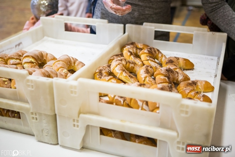 Zdjęcie w galerii na portalu naszraciborz.pl: Św. Marcin zawitał do Studziennej wiadomości z regionu