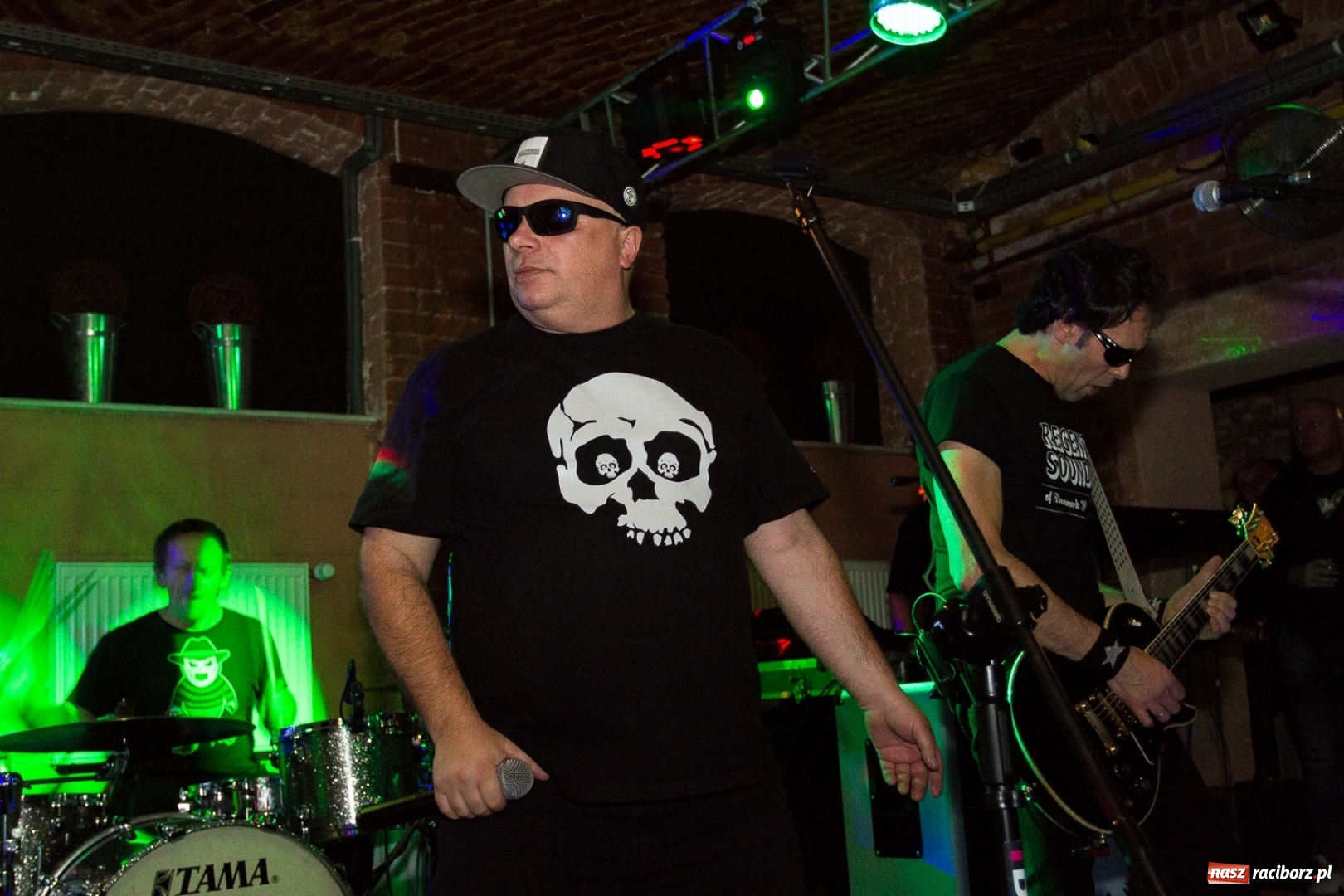 Zdjęcie w galerii na portalu naszraciborz.pl: BIG CYC zagrał w Raciborskiej Piwnicy wiadomości z regionu