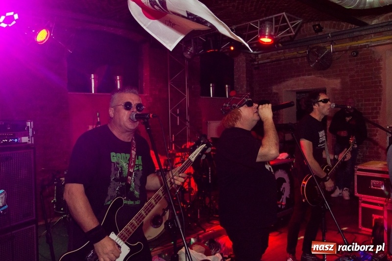 Zdjęcie w galerii na portalu naszraciborz.pl: BIG CYC zagrał w Raciborskiej Piwnicy wiadomości z regionu