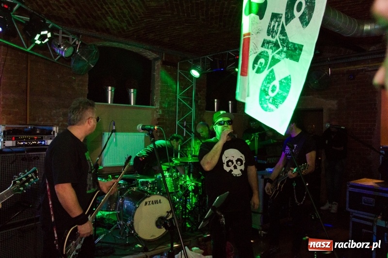 Zdjęcie w galerii na portalu naszraciborz.pl: BIG CYC zagrał w Raciborskiej Piwnicy wiadomości z regionu