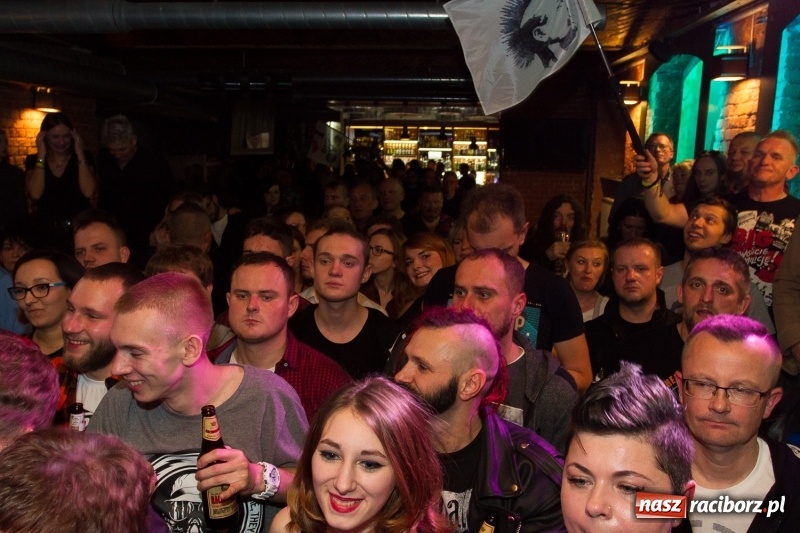 Zdjęcie w galerii na portalu naszraciborz.pl: BIG CYC zagrał w Raciborskiej Piwnicy wiadomości z regionu