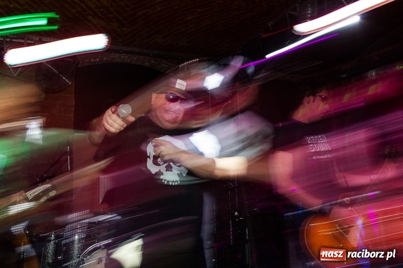 Zdjęcie w galerii na portalu naszraciborz.pl: BIG CYC zagrał w Raciborskiej Piwnicy wiadomości z regionu