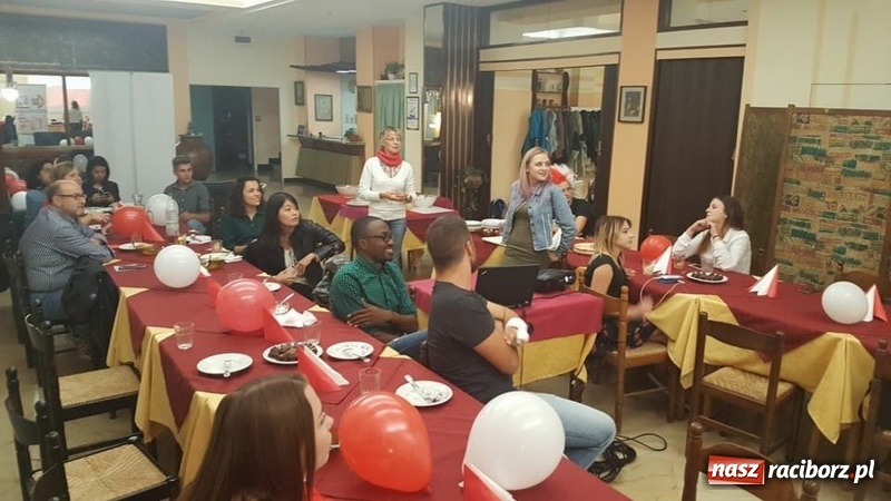 Zdjęcie w galerii na portalu naszraciborz.pl: Polskie aperitivo w Barcellonie Pozzo di Gotto na Sycylii  wiadomości z regionu