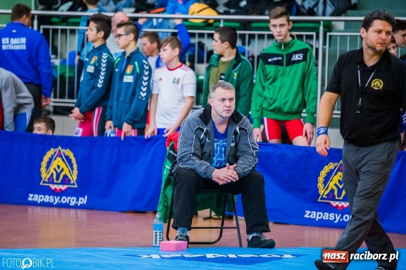 Zdjęcie w galerii na portalu naszraciborz.pl: W Arenie Rafako trwają Mistrzostwa Polski Młodzików w zapasach  wiadomości z regionu