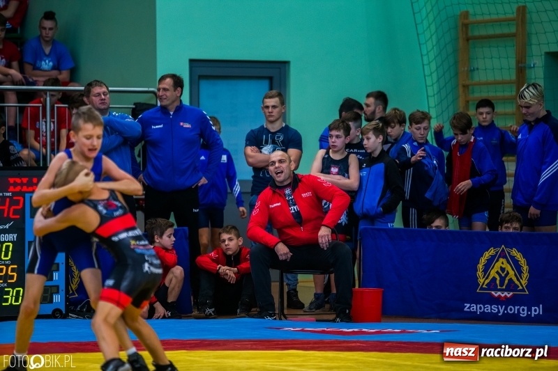 Zdjęcie w galerii na portalu naszraciborz.pl: W Arenie Rafako trwają Mistrzostwa Polski Młodzików w zapasach  wiadomości z regionu