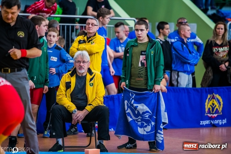 Zdjęcie w galerii na portalu naszraciborz.pl: W Arenie Rafako trwają Mistrzostwa Polski Młodzików w zapasach  wiadomości z regionu