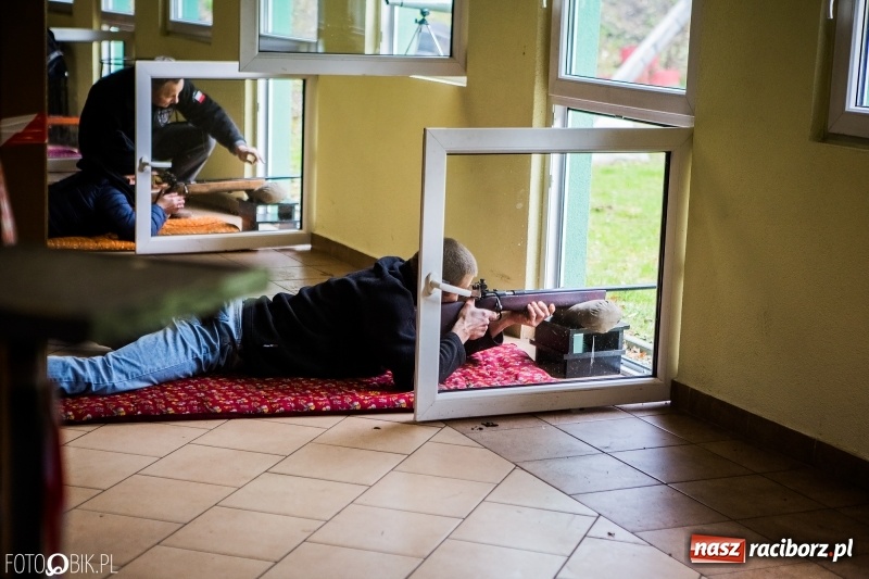 Zdjęcie w galerii na portalu naszraciborz.pl: 11 strzałów na 11 listopada - strzelecki turniej wiadomości z regionu