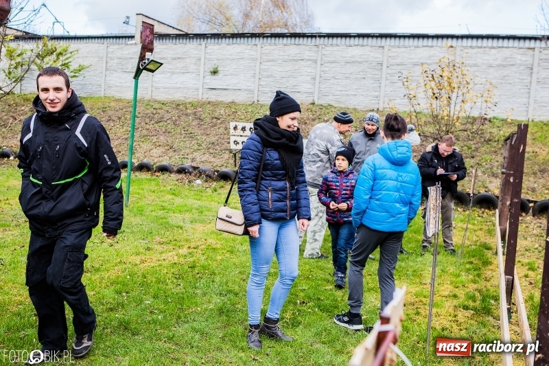 Zdjęcie w galerii na portalu naszraciborz.pl: 11 strzałów na 11 listopada - strzelecki turniej wiadomości z regionu