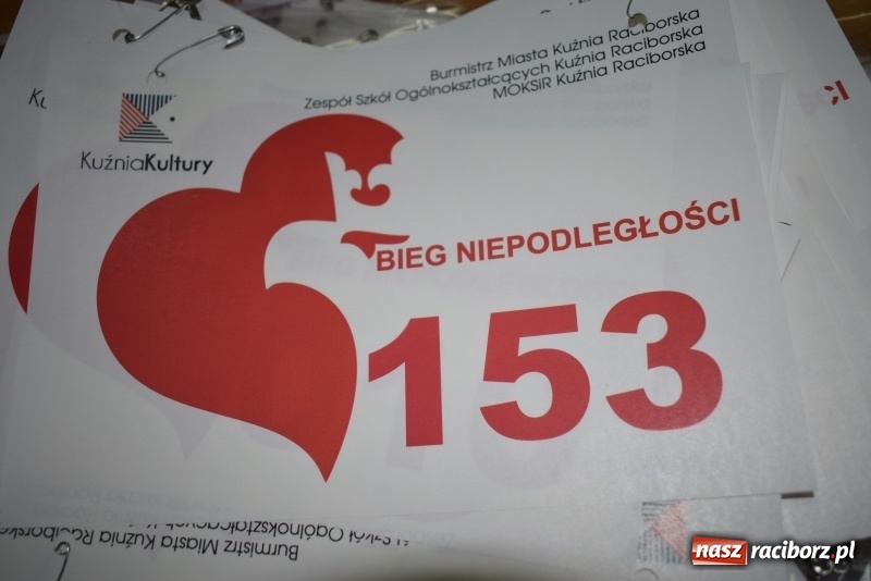 Zdjęcie w galerii na portalu naszraciborz.pl: Świąteczne bieganie w Kuźni, czyli Bieg Niepodległości wiadomości z regionu