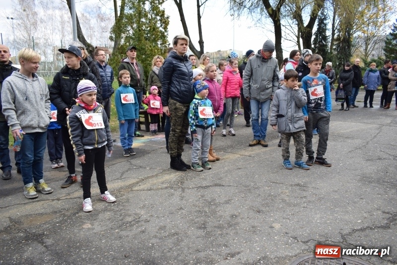 Zdjęcie w galerii na portalu naszraciborz.pl: Świąteczne bieganie w Kuźni, czyli Bieg Niepodległości wiadomości z regionu