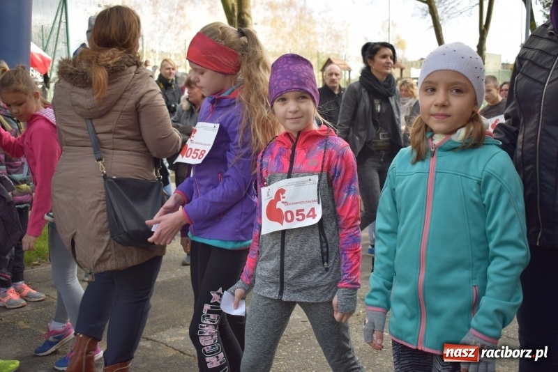 Zdjęcie w galerii na portalu naszraciborz.pl: Świąteczne bieganie w Kuźni, czyli Bieg Niepodległości wiadomości z regionu