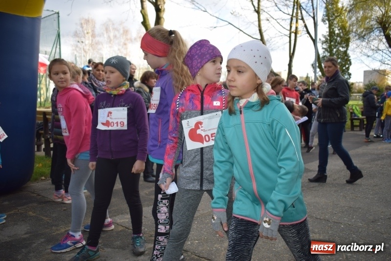Zdjęcie w galerii na portalu naszraciborz.pl: Świąteczne bieganie w Kuźni, czyli Bieg Niepodległości wiadomości z regionu