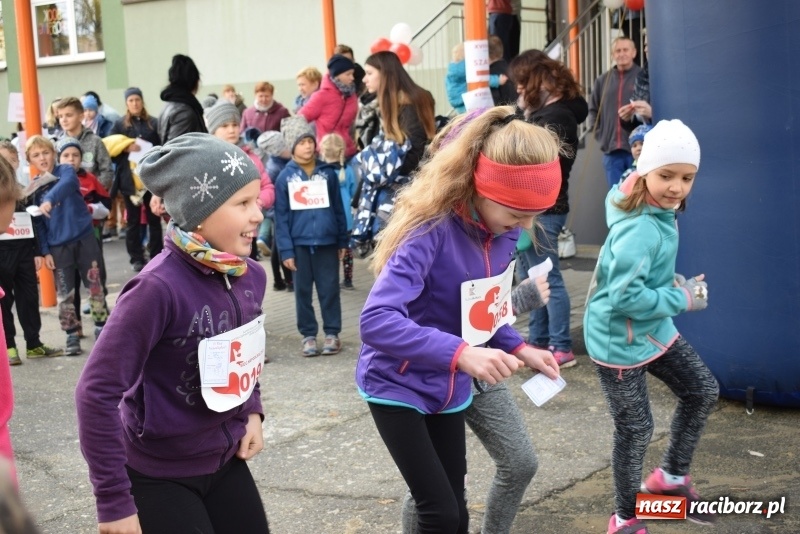 Zdjęcie w galerii na portalu naszraciborz.pl: Świąteczne bieganie w Kuźni, czyli Bieg Niepodległości wiadomości z regionu
