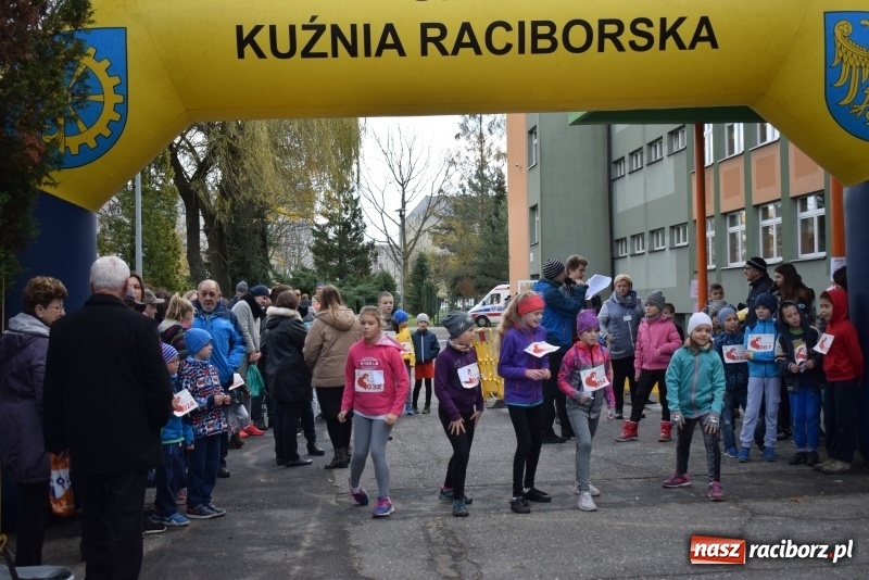 Zdjęcie w galerii na portalu naszraciborz.pl: Świąteczne bieganie w Kuźni, czyli Bieg Niepodległości wiadomości z regionu