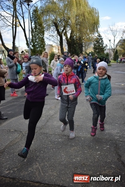 Zdjęcie w galerii na portalu naszraciborz.pl: Świąteczne bieganie w Kuźni, czyli Bieg Niepodległości wiadomości z regionu
