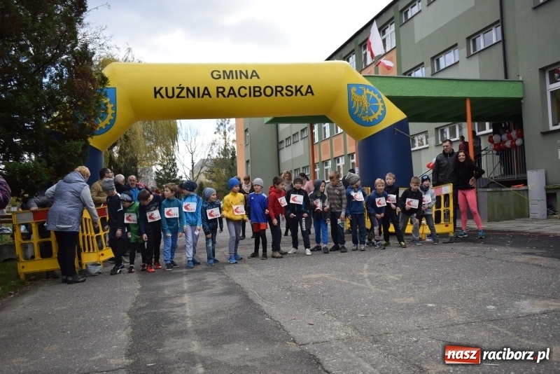 Zdjęcie w galerii na portalu naszraciborz.pl: Świąteczne bieganie w Kuźni, czyli Bieg Niepodległości wiadomości z regionu