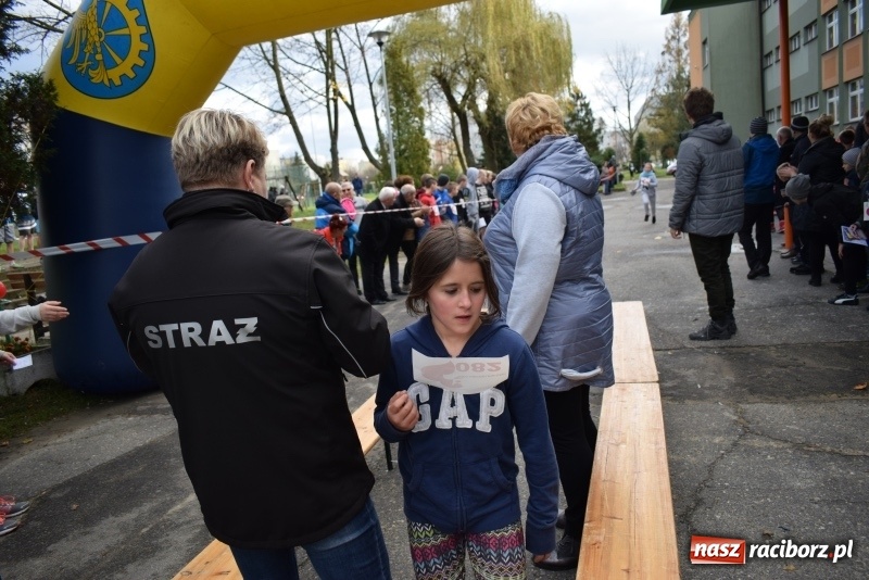 Zdjęcie w galerii na portalu naszraciborz.pl: Świąteczne bieganie w Kuźni, czyli Bieg Niepodległości wiadomości z regionu