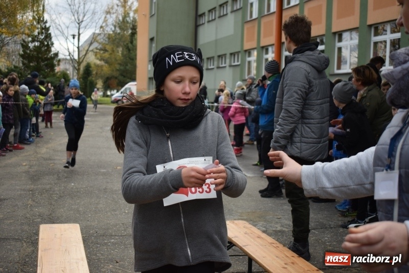 Zdjęcie w galerii na portalu naszraciborz.pl: Świąteczne bieganie w Kuźni, czyli Bieg Niepodległości wiadomości z regionu
