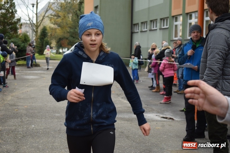 Zdjęcie w galerii na portalu naszraciborz.pl: Świąteczne bieganie w Kuźni, czyli Bieg Niepodległości wiadomości z regionu