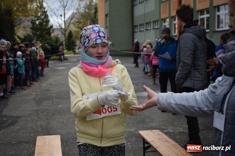 Zdjęcie w galerii na portalu naszraciborz.pl: Świąteczne bieganie w Kuźni, czyli Bieg Niepodległości wiadomości z regionu