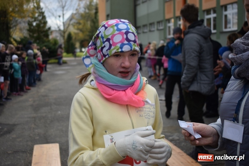 Zdjęcie w galerii na portalu naszraciborz.pl: Świąteczne bieganie w Kuźni, czyli Bieg Niepodległości wiadomości z regionu