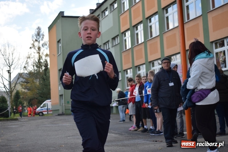 Zdjęcie w galerii na portalu naszraciborz.pl: Świąteczne bieganie w Kuźni, czyli Bieg Niepodległości wiadomości z regionu