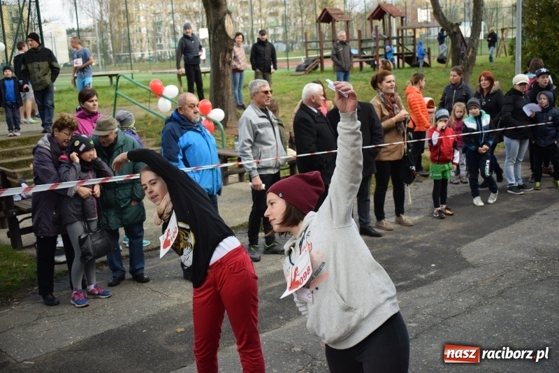 Zdjęcie w galerii na portalu naszraciborz.pl: Świąteczne bieganie w Kuźni, czyli Bieg Niepodległości wiadomości z regionu