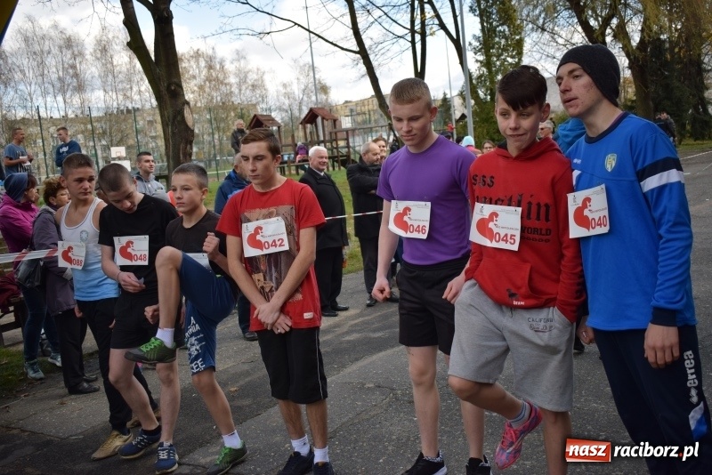 Zdjęcie w galerii na portalu naszraciborz.pl: Świąteczne bieganie w Kuźni, czyli Bieg Niepodległości wiadomości z regionu
