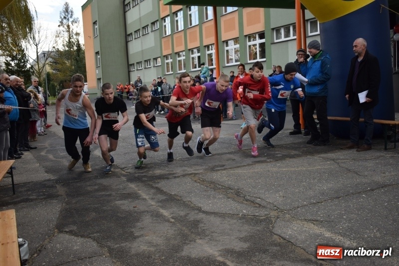 Zdjęcie w galerii na portalu naszraciborz.pl: Świąteczne bieganie w Kuźni, czyli Bieg Niepodległości wiadomości z regionu