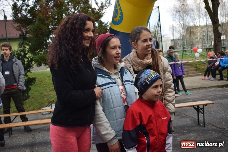 Zdjęcie w galerii na portalu naszraciborz.pl: Świąteczne bieganie w Kuźni, czyli Bieg Niepodległości wiadomości z regionu