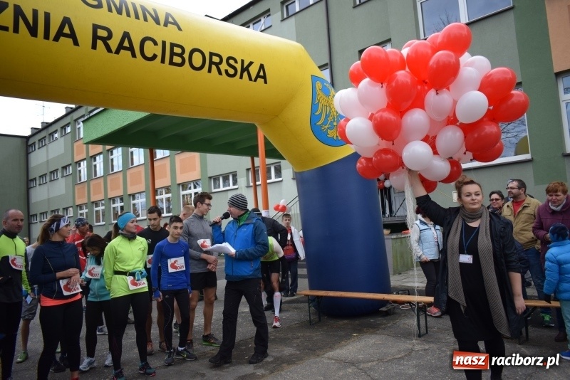 Zdjęcie w galerii na portalu naszraciborz.pl: Świąteczne bieganie w Kuźni, czyli Bieg Niepodległości wiadomości z regionu