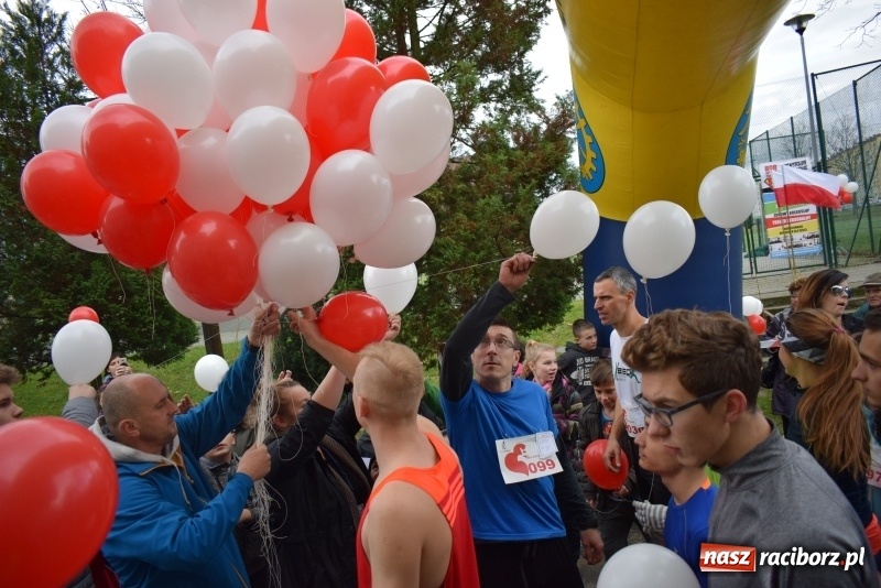 Zdjęcie w galerii na portalu naszraciborz.pl: Świąteczne bieganie w Kuźni, czyli Bieg Niepodległości wiadomości z regionu
