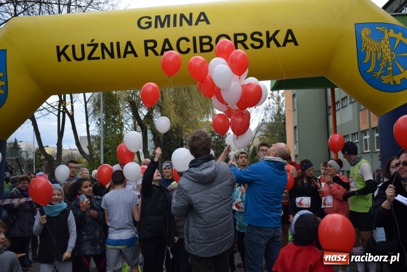 Zdjęcie w galerii na portalu naszraciborz.pl: Świąteczne bieganie w Kuźni, czyli Bieg Niepodległości wiadomości z regionu