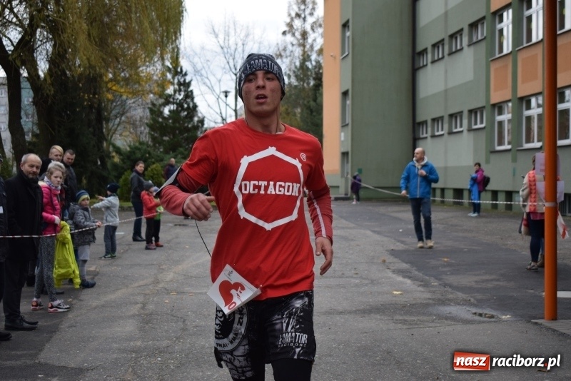 Zdjęcie w galerii na portalu naszraciborz.pl: Świąteczne bieganie w Kuźni, czyli Bieg Niepodległości wiadomości z regionu