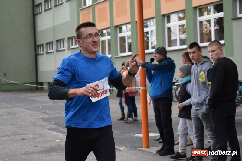 Zdjęcie w galerii na portalu naszraciborz.pl: Świąteczne bieganie w Kuźni, czyli Bieg Niepodległości wiadomości z regionu