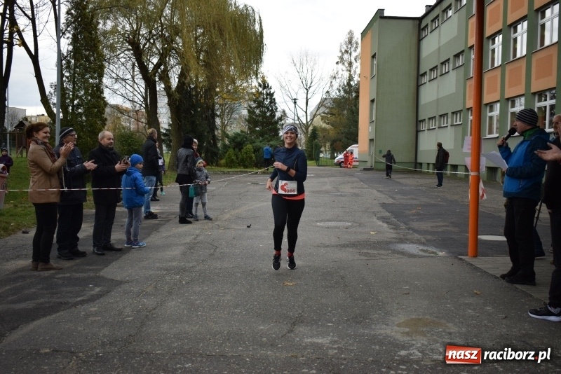 Zdjęcie w galerii na portalu naszraciborz.pl: Świąteczne bieganie w Kuźni, czyli Bieg Niepodległości wiadomości z regionu