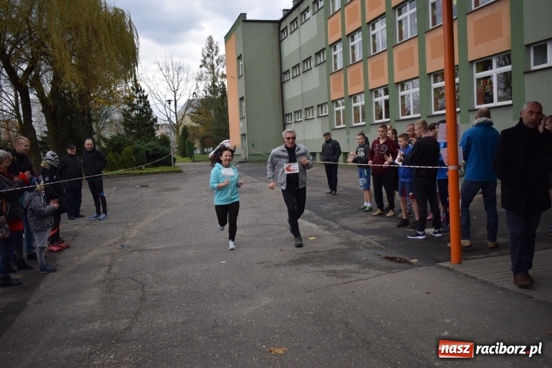 Zdjęcie w galerii na portalu naszraciborz.pl: Świąteczne bieganie w Kuźni, czyli Bieg Niepodległości wiadomości z regionu