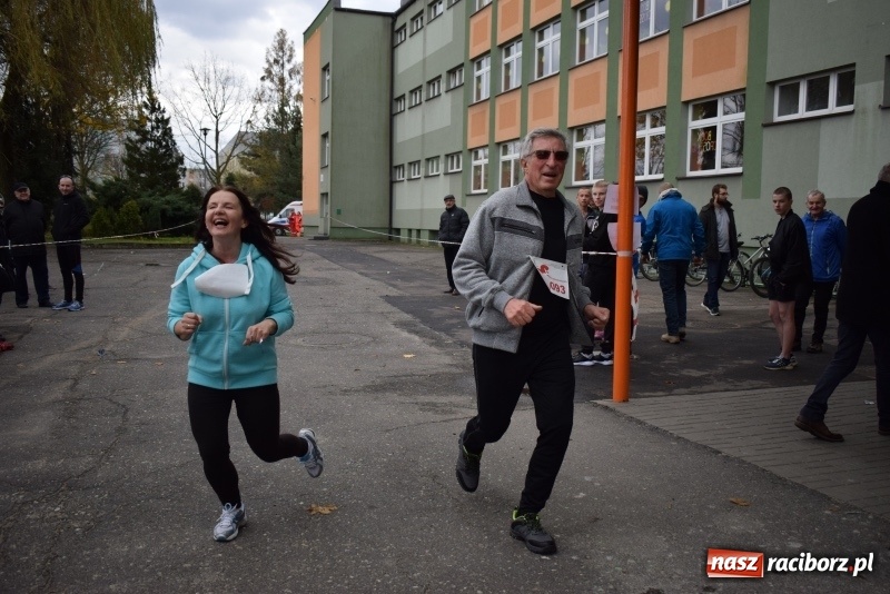 Zdjęcie w galerii na portalu naszraciborz.pl: Świąteczne bieganie w Kuźni, czyli Bieg Niepodległości wiadomości z regionu
