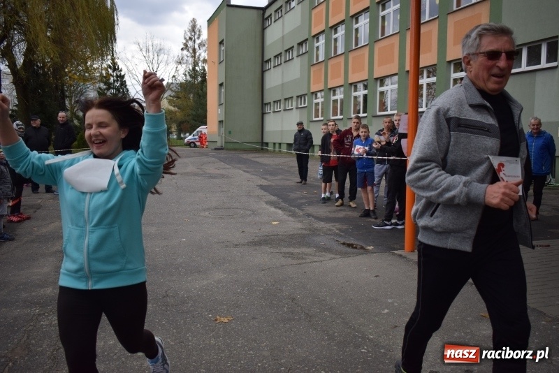 Zdjęcie w galerii na portalu naszraciborz.pl: Świąteczne bieganie w Kuźni, czyli Bieg Niepodległości wiadomości z regionu