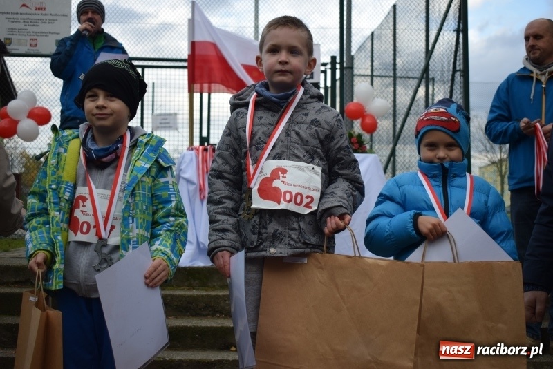 Zdjęcie w galerii na portalu naszraciborz.pl: Świąteczne bieganie w Kuźni, czyli Bieg Niepodległości wiadomości z regionu