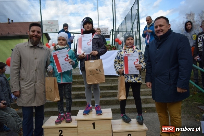 Zdjęcie w galerii na portalu naszraciborz.pl: Świąteczne bieganie w Kuźni, czyli Bieg Niepodległości wiadomości z regionu