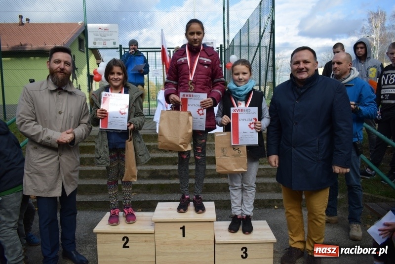 Zdjęcie w galerii na portalu naszraciborz.pl: Świąteczne bieganie w Kuźni, czyli Bieg Niepodległości wiadomości z regionu