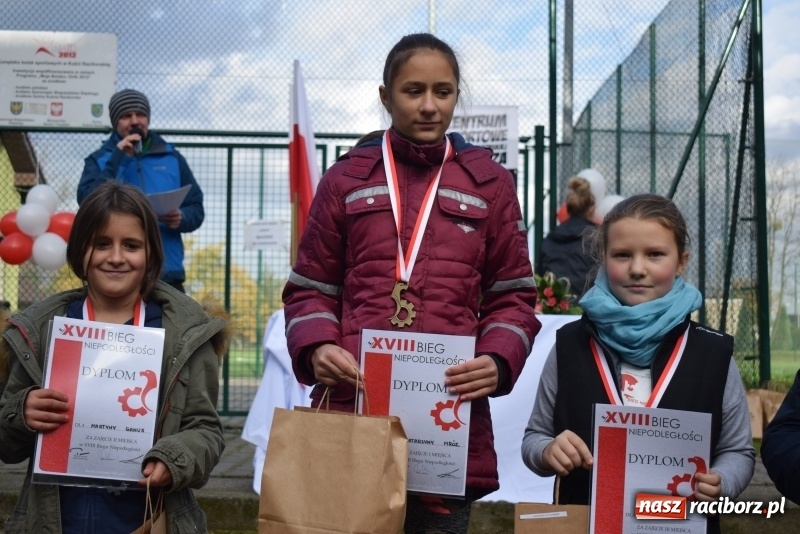 Zdjęcie w galerii na portalu naszraciborz.pl: Świąteczne bieganie w Kuźni, czyli Bieg Niepodległości wiadomości z regionu