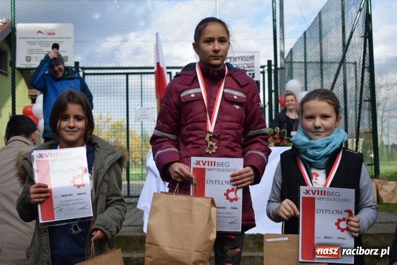 Zdjęcie w galerii na portalu naszraciborz.pl: Świąteczne bieganie w Kuźni, czyli Bieg Niepodległości wiadomości z regionu